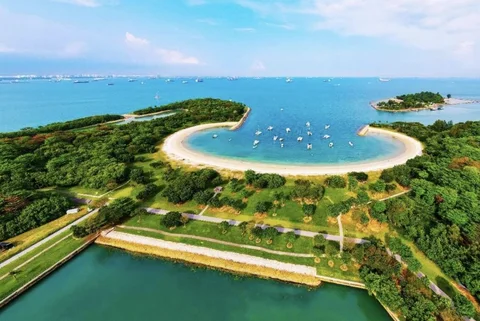 Photo 2 of Lazarus Island
