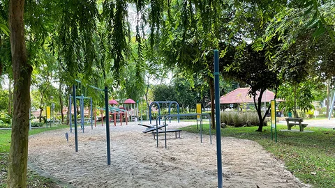 Photo 2 of Mayfair Park Dog Run